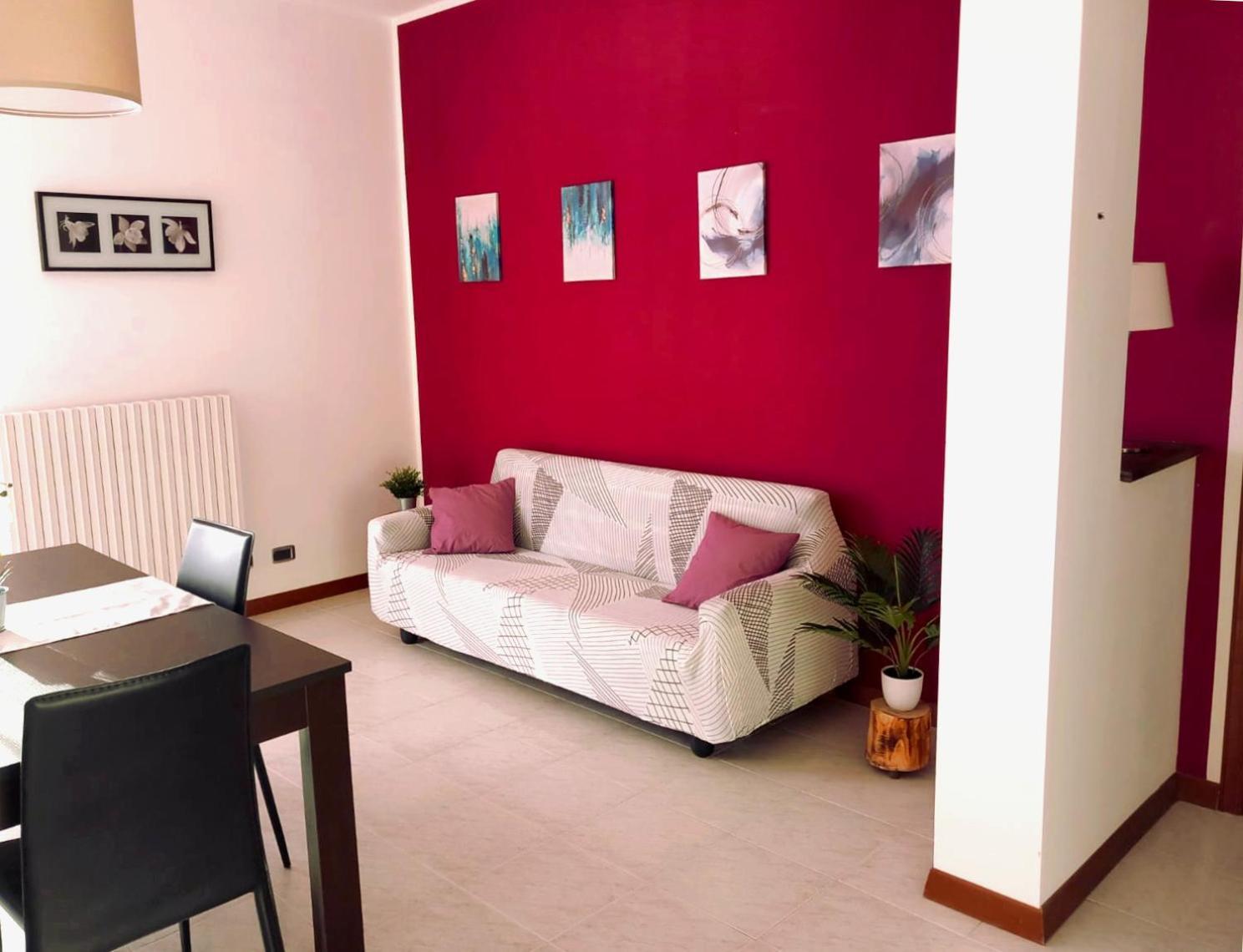 La Dolce Vita - Appartamento Con Parcheggio Privato Vicino Al Centro E All'Ospedale Asti Dış mekan fotoğraf